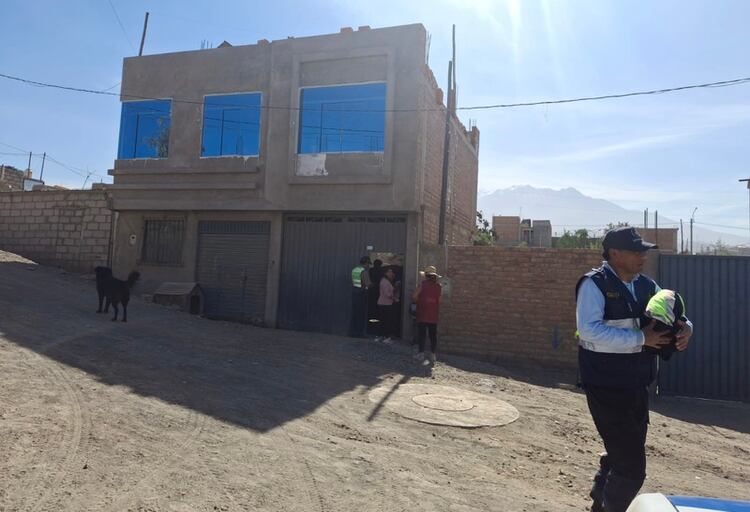 Ladrones ingresaron a vivienda en Cerro Colorado. (Foto: GEC)