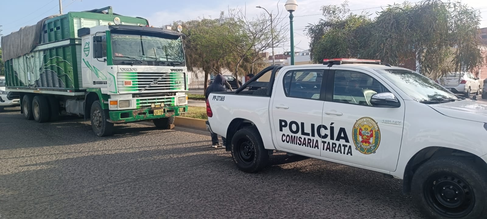 Camión con la mercadería ilegal fue trasladado a la sede de la Policía Fiscal. (Foto: Difusión)