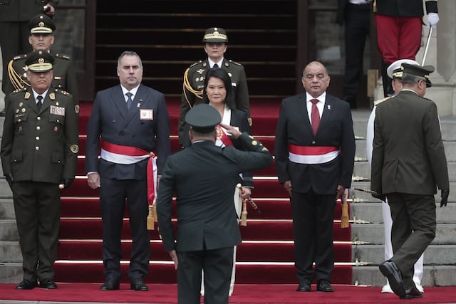 Keiko Fujimori es reconocida como jefa suprema de las FF. AA. (Fotos: Julio Reaño/GEC)