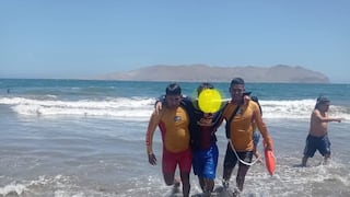 Ica: rescatan a adolescente arrastrado por corriente de retorno en la playa Carhuaz