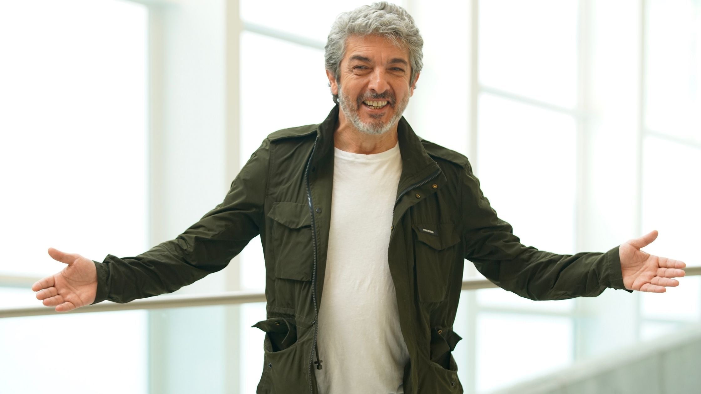 Actor llega a Lima para presentar "Escenas de la vida conyugal" junto a Andrea Pietra.