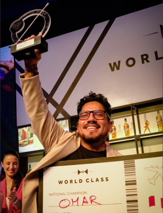 “El joven bartender se enfocó en mostrar toda su experiencia en escena, donde mostró sus conocimientos sobre los insumos que brinda nuestra Amazonía”