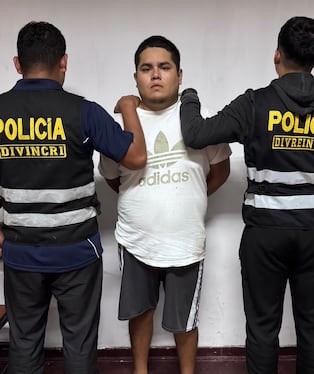 Registra orden de detención que no prescribe y notificación roja de Interpol.