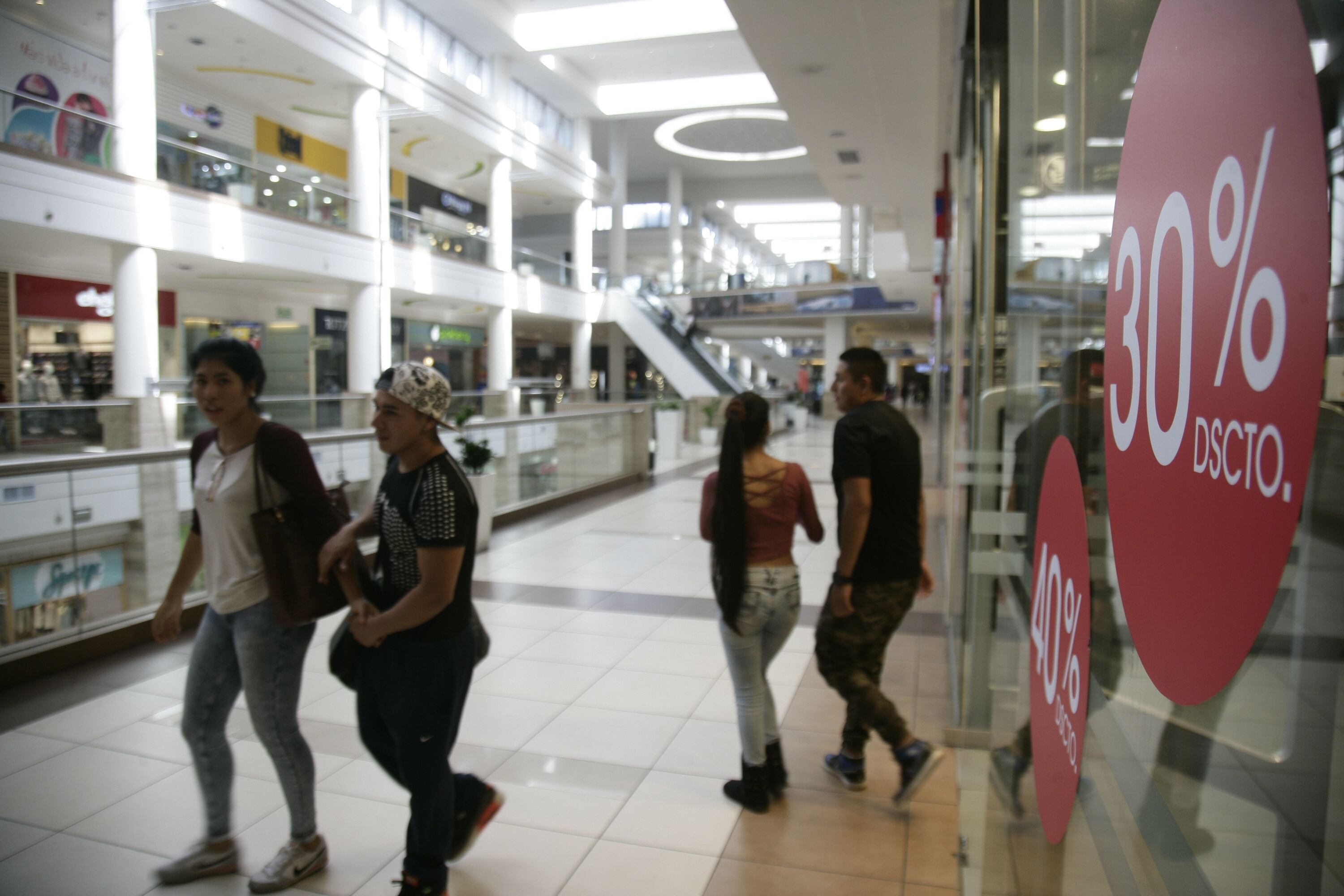 Peruanos están comprando menos (Foto: USI)