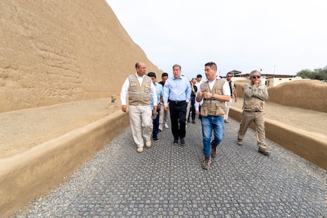 Trujillo: Embajador de China visita Chan Chan