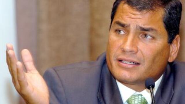 Correa congela salario de autoridades de Ecuador por dos años
