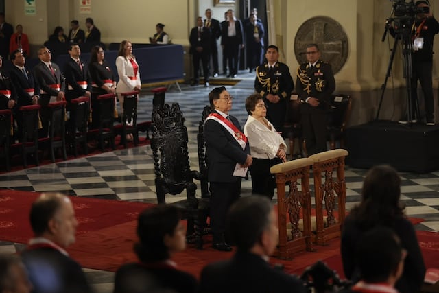 José María Balcázar salió de Palacio de Gobierno rumbo a la Catedral de Lima para participar en la misa y tedeum por Fiestas Patrias.