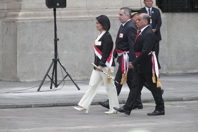 Keiko Fujimori es reconocida como jefa suprema de las FF. AA. (Fotos: Julio Reaño/GEC)