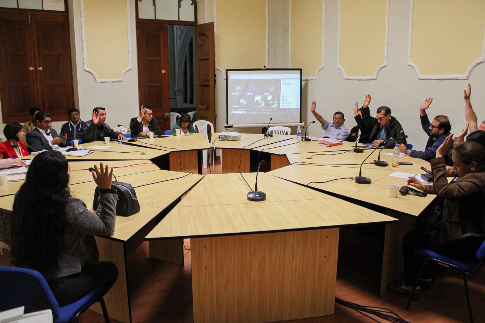 Concejales se verán afectados con reducción de dietas.