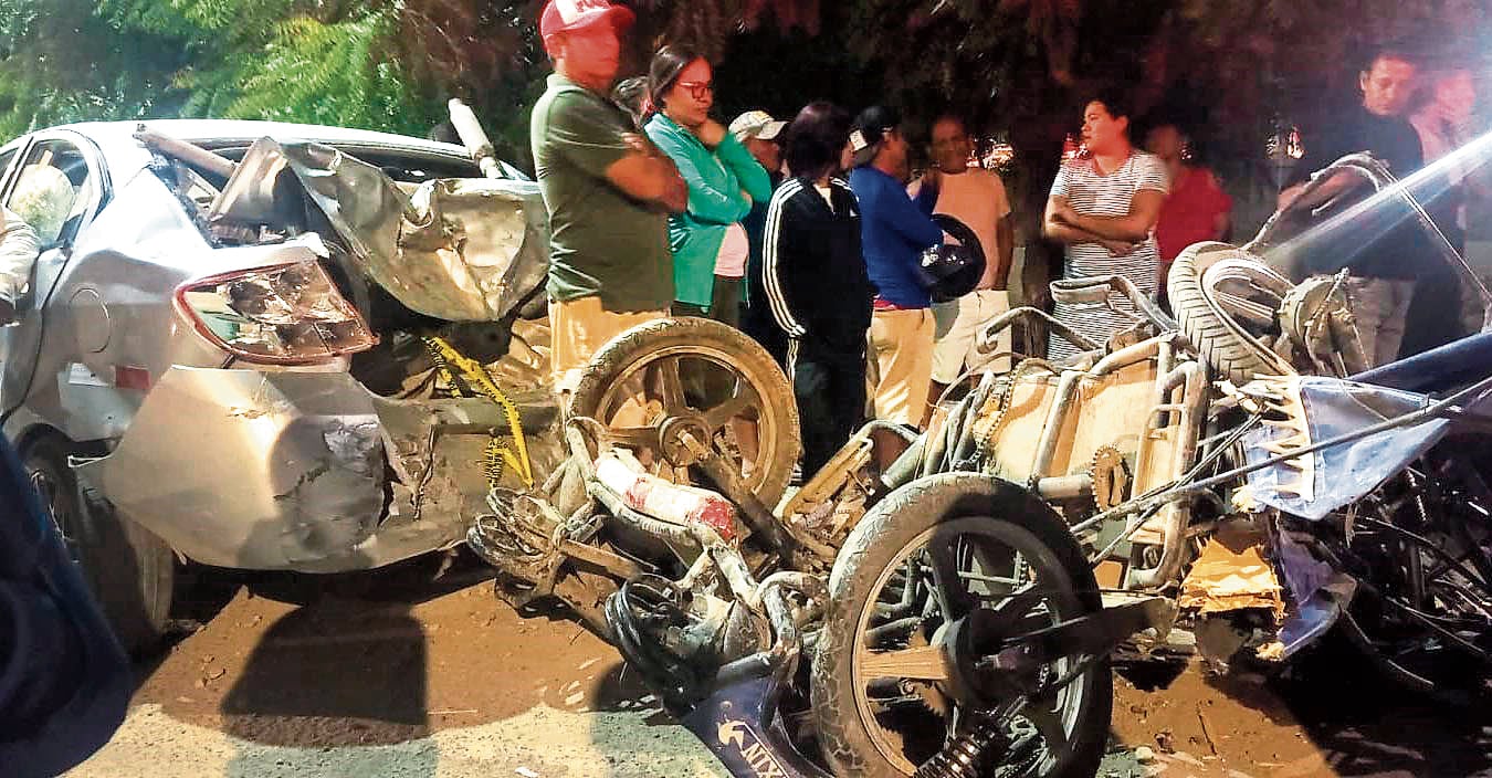 Familiares y amigos exigen justicia para las víctimas de fatal accidente en Piura