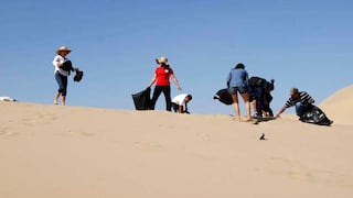​Realizan jornada de limpieza en las dunas de Huacachina