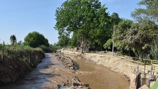Ica: agua erosiona hasta 100 metros de protección del canal La Achirana en La Tinguiña