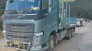 Trujillo: Asaltantes roban tráiler cargado con mineral aurífero en Laredo