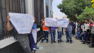 Arequipa: Trabajadores de contratista que brinda servicio a Seal protestan por estar impagos dos meses (VIDEO)