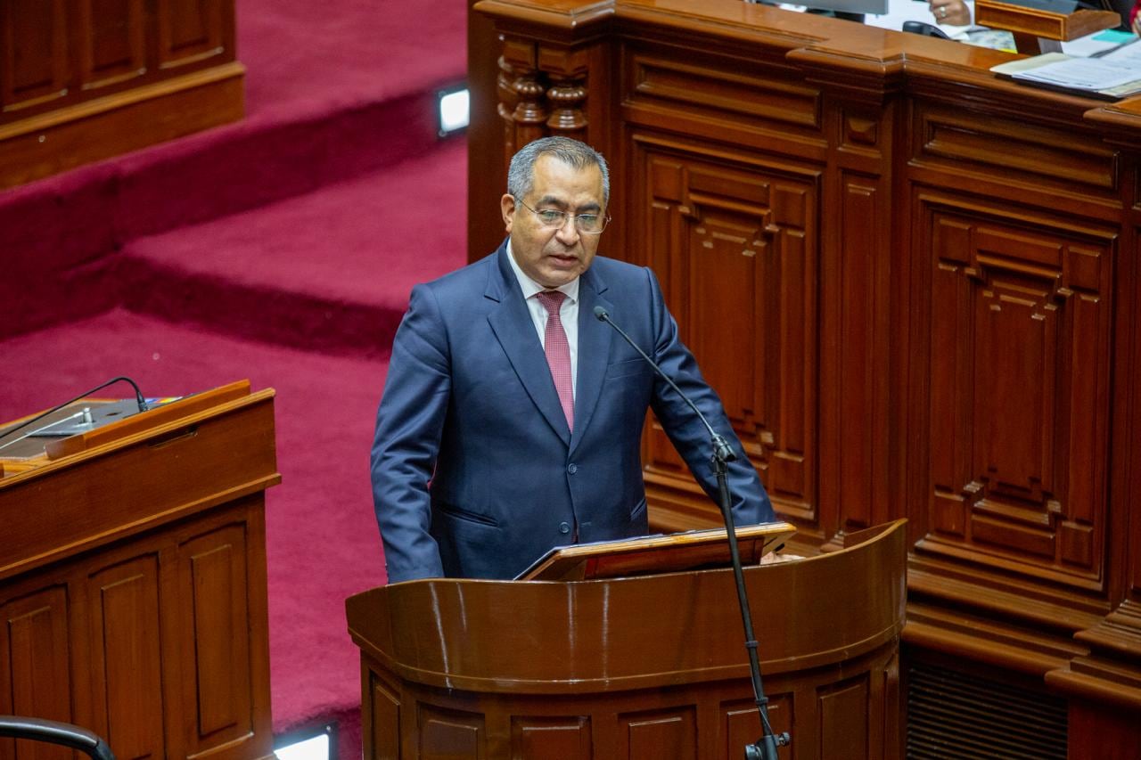 Aldo Prieto expuso sobre la Nueva Carretera Central y otros proyectos, mientras el Parlamento evalúa su desempeño en el sector.Foto: Fernando Sangama / @photo.gec)