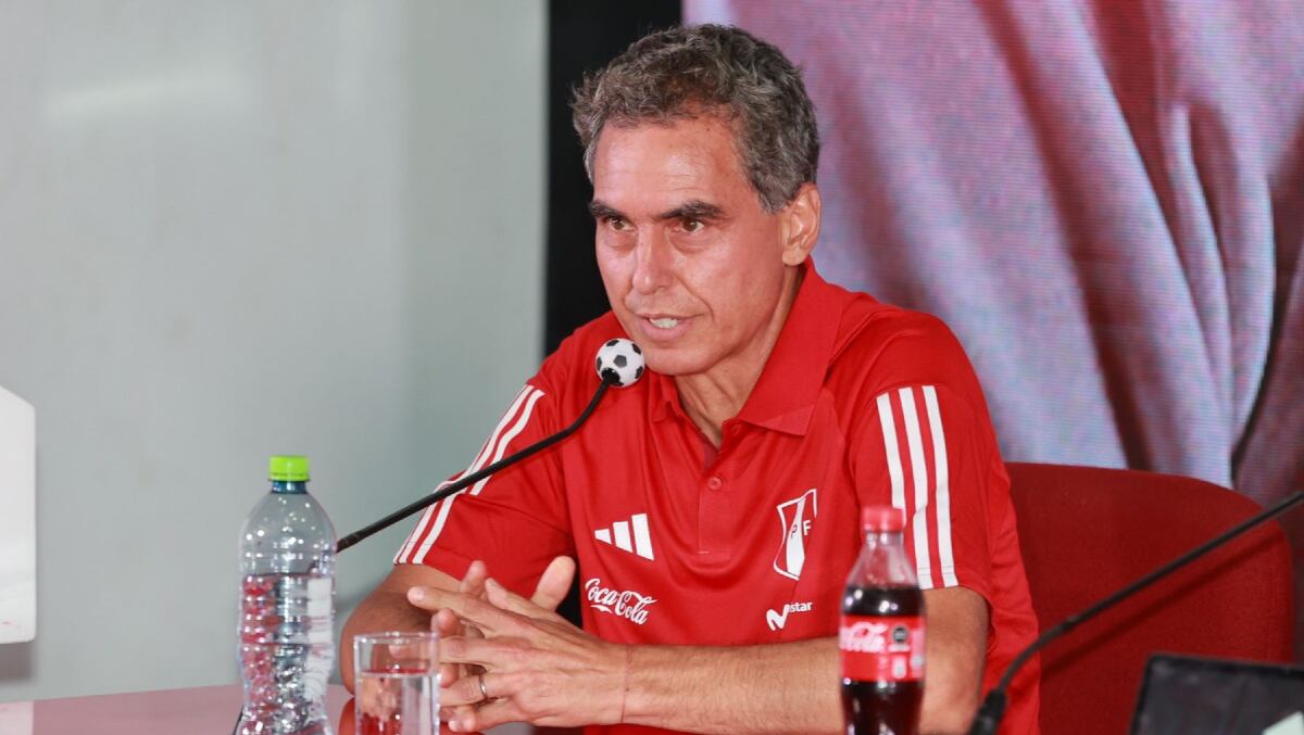 ‘Chemo’ del Solar anuncia su renuncia irrevocable a la FPF. (Foto: Andina)