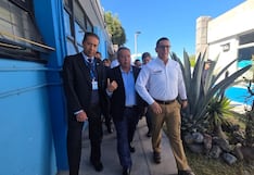 Presidente de EsSalud y ministro de Trabajo inspeccionaron el hospital Carlos Alberto Seguín de Arequipa (VIDEO)