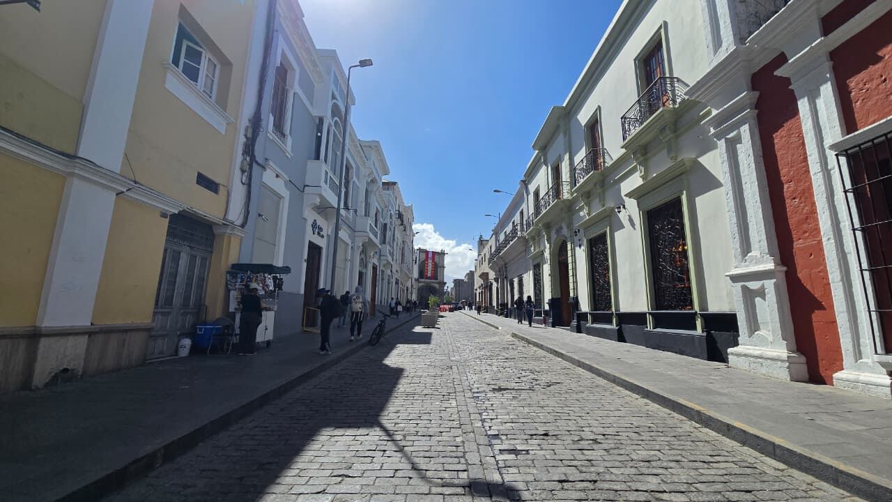 Calle La Merced en el Centro Histórico de Arequipa. Foto: (Foto: Yunsu Pariapaza/@photo.gec)