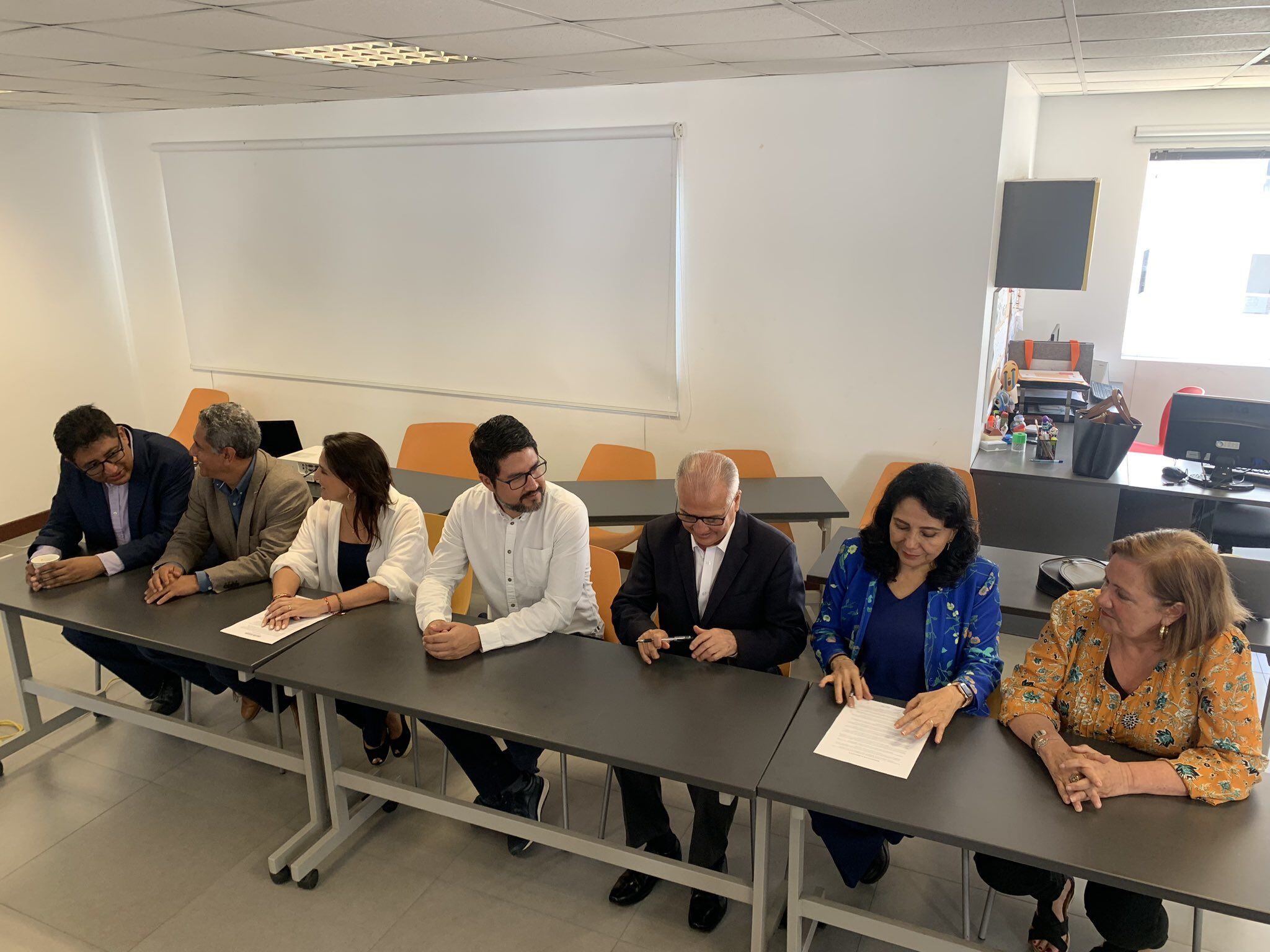 La Coalición Ciudadana presenta desde Miraflores su "manifiesto por la Democracia". (Foto: Coalición Ciudadana)