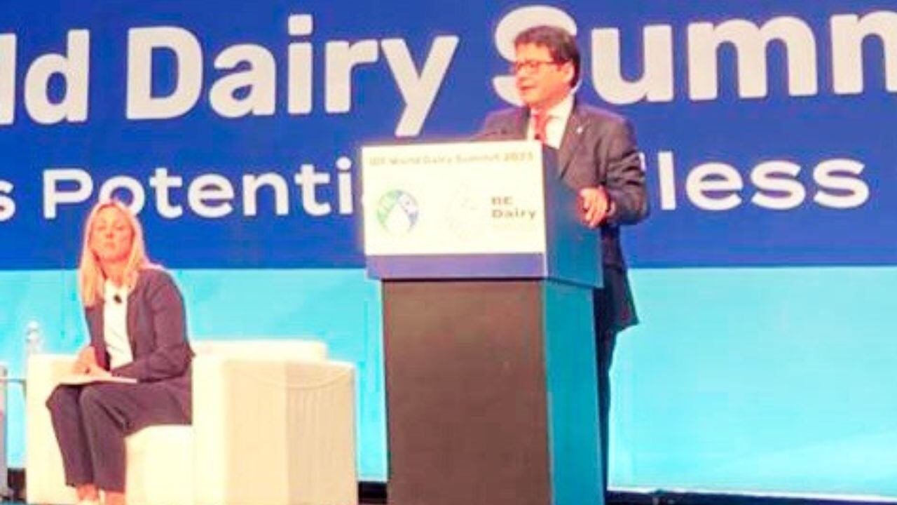 Director ejecutivo expuso sobre el impacto actual y el futuro de la industria lechera.