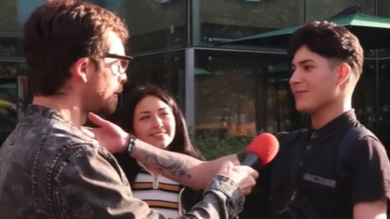 Peruano entrevista a dos chilenos en la calle. (Foto: composición EC)