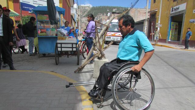 Obras del drenaje no cuentan con rampas para personas con discapacidad