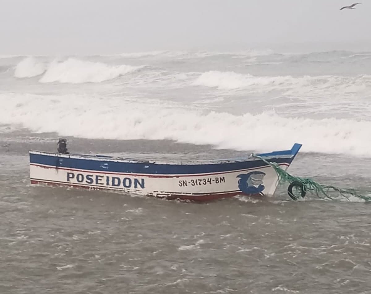 Dos pescadores desaparecidos en Arequipa por naufragio de la embarcación Poseidón