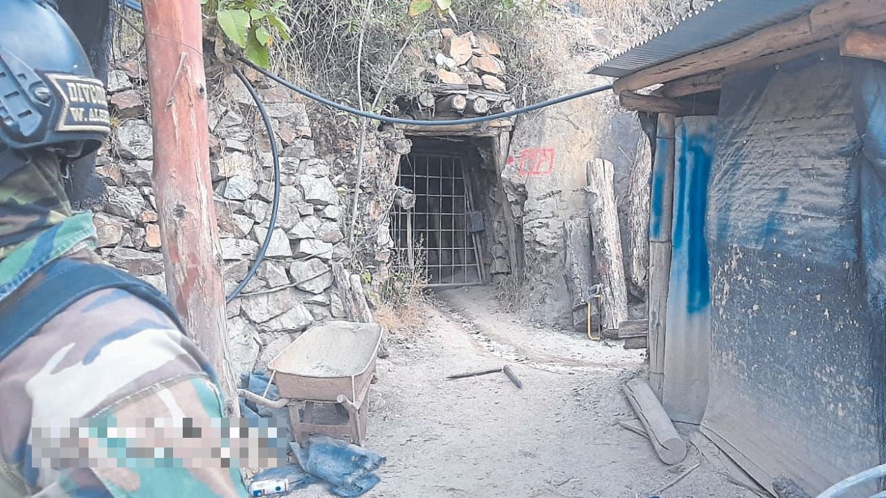 Directivo de la empresa minera Poderosa, Pablo de la Flor, lamenta que a pesar de tener fuerzas combinadas de la Policía y Ejército en la provincia de Pataz no haya eficiencia en la lucha contra la minería ilegal. Dice que falta más apoyo de la Fiscalía y funcionarios de la Dirección Regional de Minas de La Libertad.