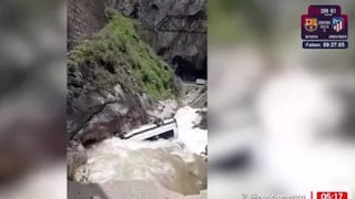 Choque en la Carretera Central deja al menos once fallecidos tras caída de miniván al río Rímac