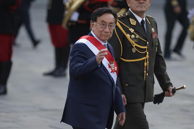José María Balcázar salió de Palacio de Gobierno rumbo a la Catedral de Lima para participar en la misa y tedeum por Fiestas Patrias.