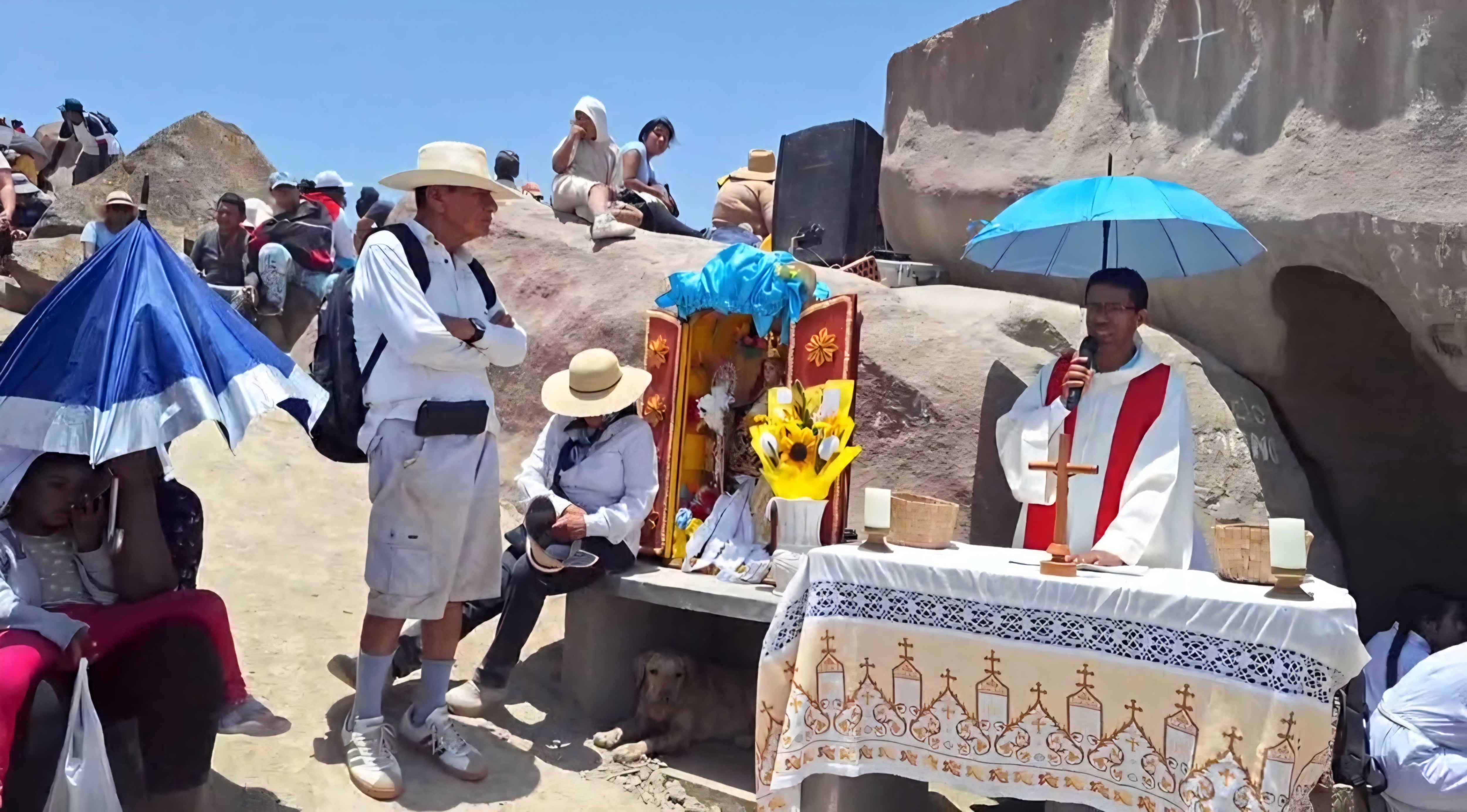 Chincha: devotos acompañan peregrinación de "La Peoncita" hacia Piedra Virgen