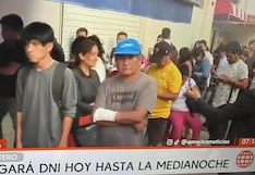 Largas colas en Reniec de Santa Anita a un día de las elecciones generan malestar