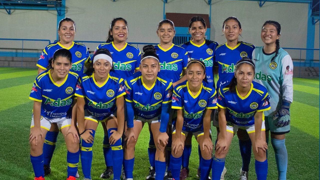 Las dirigidas por Marco Sampén marchan líderes en la liga de Chao y son favoritas para llegar a la etapa provincial.