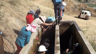 Huánuco: gobernador Pulgar criticado por ridícula dotación de dos rollos de manguera de agua
