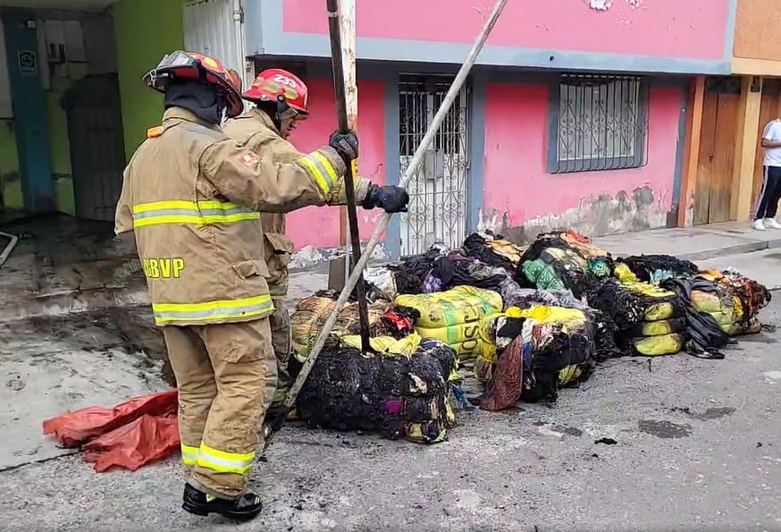 Incendio en una vivienda que almacenaba prendas de vestir (Foto: GEC)