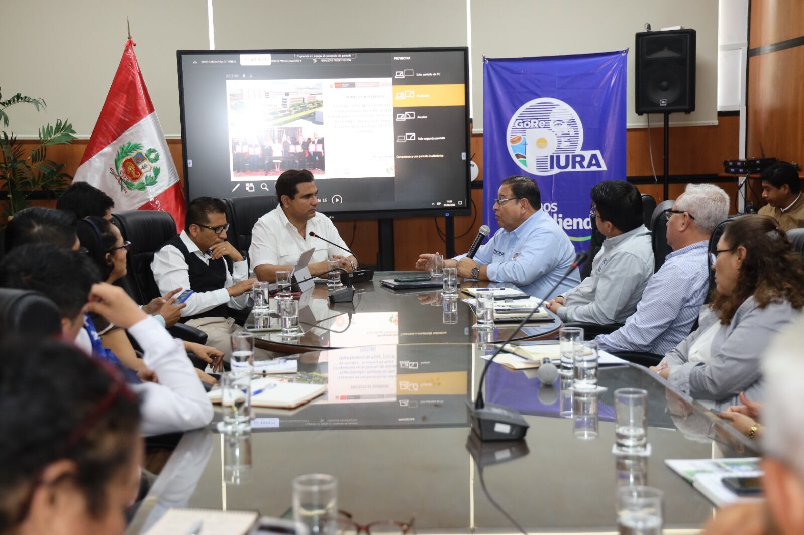 Autoridades se reúnen por hospital de Alta Complejidad