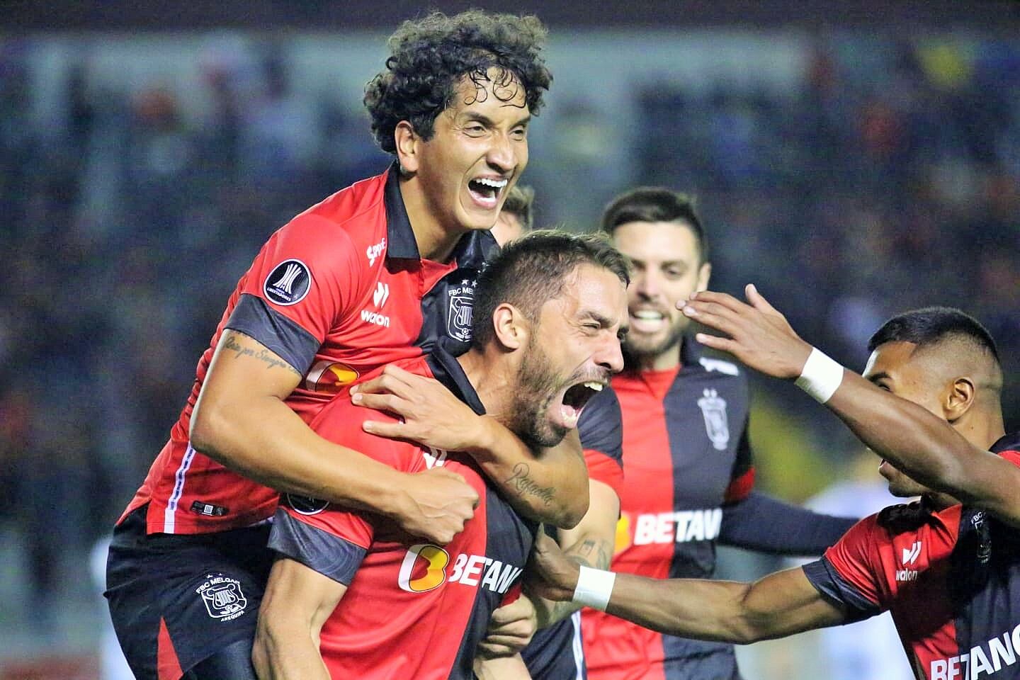 Festejo de Cristian Bordacahar al anotar el segundo gol del encuentro. Foto: Leonardo Cuito