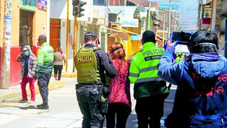 Chupaca: Familia agrede a cuatro policías que exigían  el uso de mascarillas
