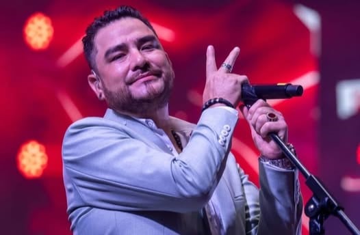 Familiares y amigos le rendirán un tributo sincero al gran cantante.