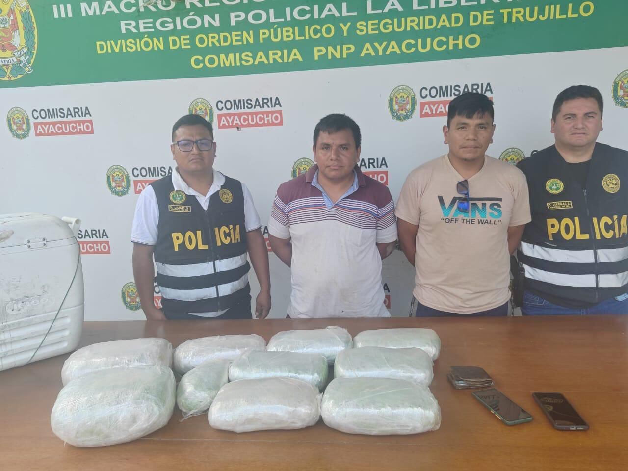 La intervención ocurrió en la urbanización Zela cuando transportaban en dos camionetas 11 paquetes que contenían cannabis sativa.