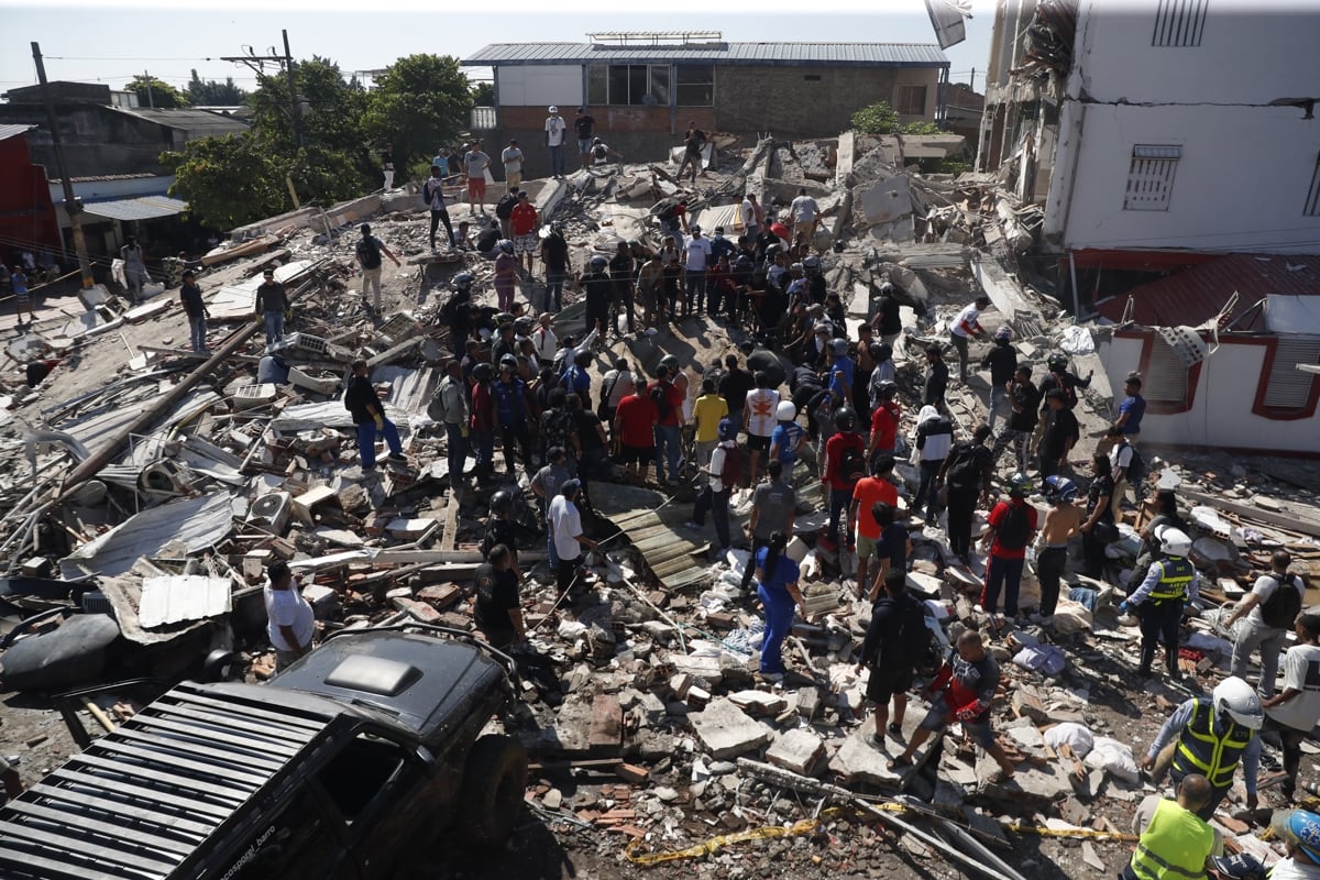 La Asociación de Alcaldes reportó que las víctimas mortales se concentran en Cali, Pereira, Manizales y Quibdó. El balance señala además 165 edificaciones colapsadas. (Ernesto Guzmán Jr / EFE)