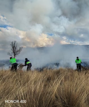 Incendio forestal amenaza el histórico complejo arqueológico de Huánuco Pampa