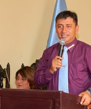 Niega haber recibido S/ 10 mil de empresario.