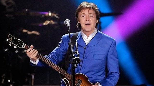 Paul McCartney comete curioso error en concierto (FOTOS)