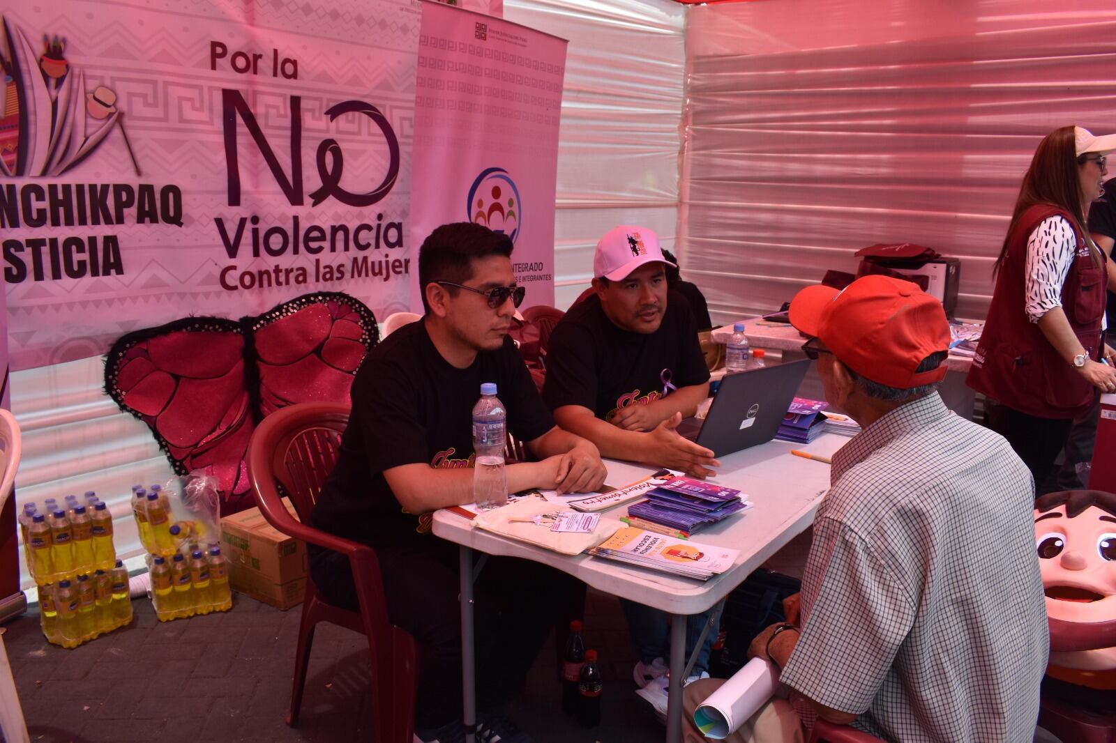 Feria denominada “Llapanchikpaq Justicia”.