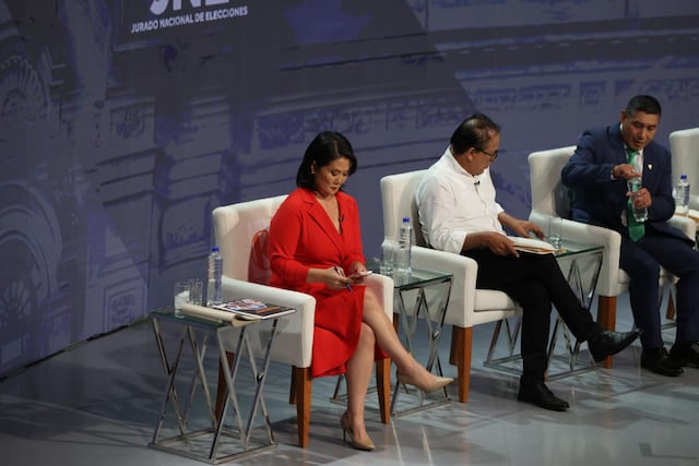 El lado B del quinto día de debate presidencial 2026 (Fotos: GEC)