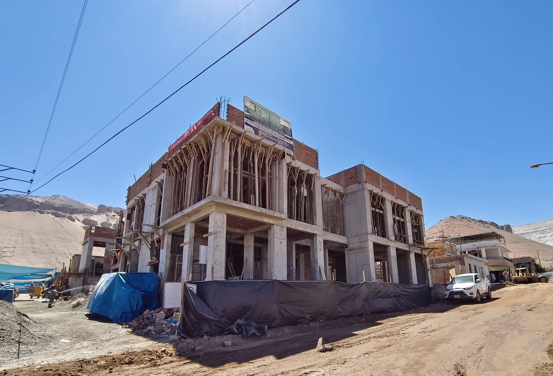 Gobierno Regional de Arequipa pretende entregar el cnetro de salud de Huancarqui sin equipamiento