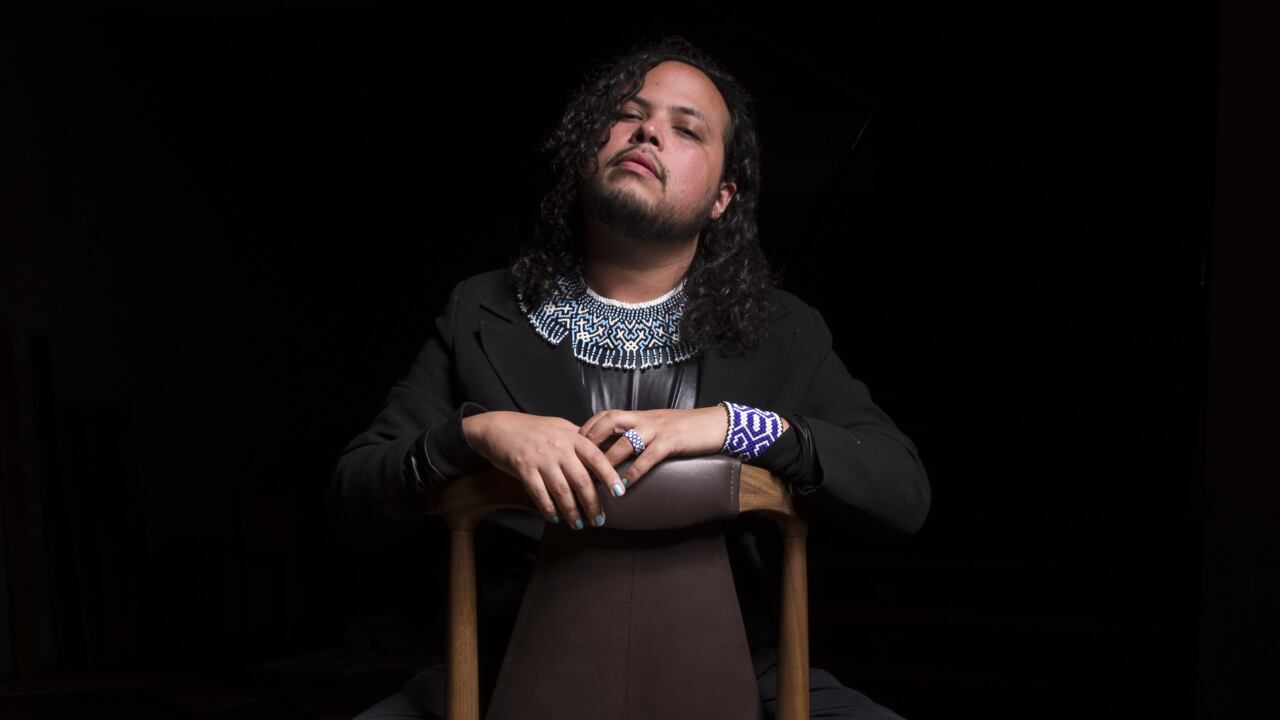 El artista presenta su primer EP, una innovadora propuesta que reinterpreta marineras, tonderos y valses con un toque contemporáneo.