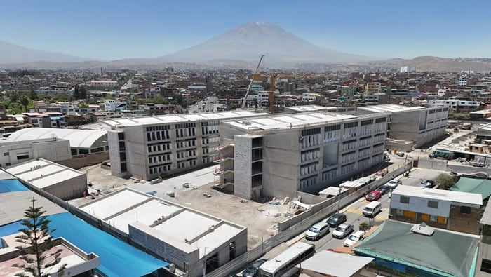 Obra en el Colegio Arequipa. Foto: Gobierno Regional de Arequipa.