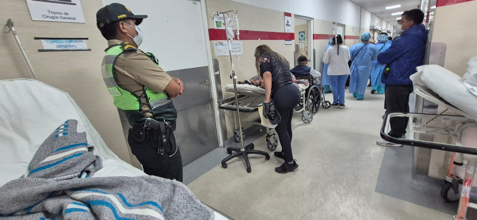 Heridos en el hospital Honorio Delgado. Foto: GEC.
